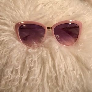🌟 NWOT KATE SPADE sunglasses